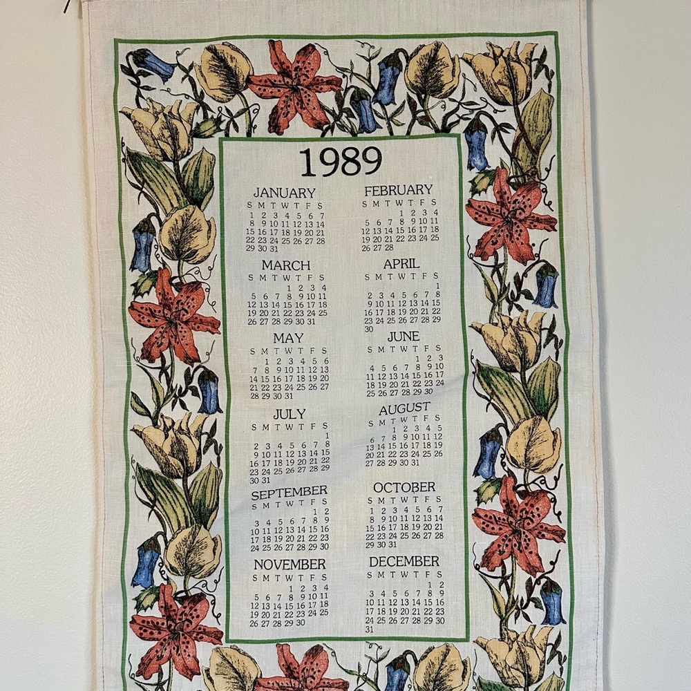 Linen Floral 1989 Calendar Linen Towel